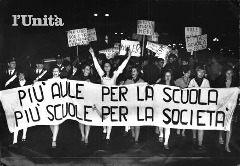 La Rivolta degli Studenti del 1968: Un Evento che Ha Trasformato la Francia e il Mondo