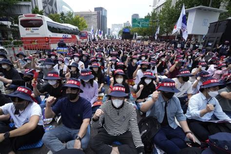 Il Movimento per la Democrazia e il suo Impatto sul Futuro della Corea del Sud