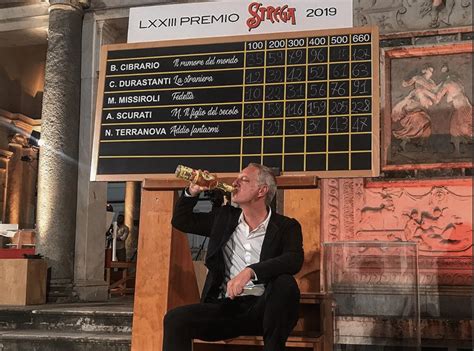 Il Premio Strega 2019: Un trionfo di stile e riflessione sul destino italiano